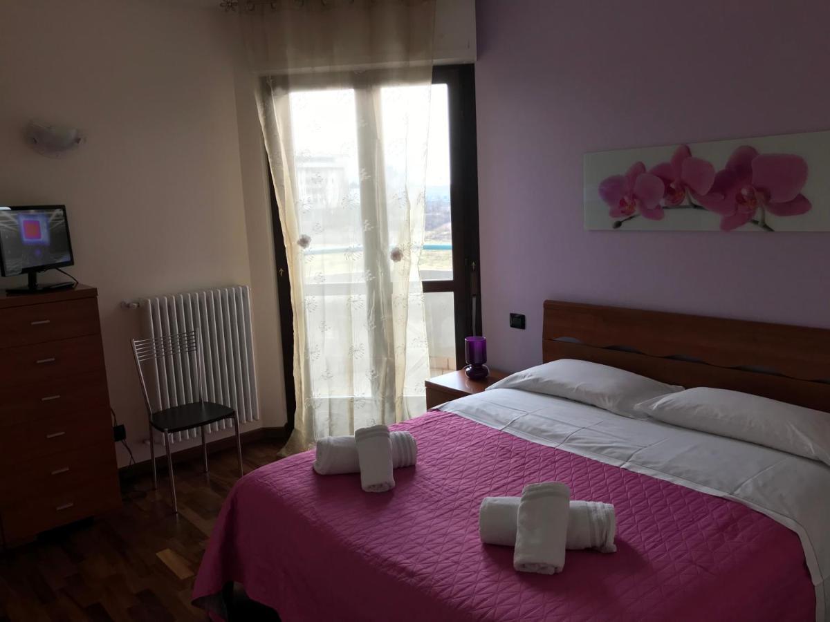 尼娜住宿加早餐旅馆 贝尔加莫 外观 照片